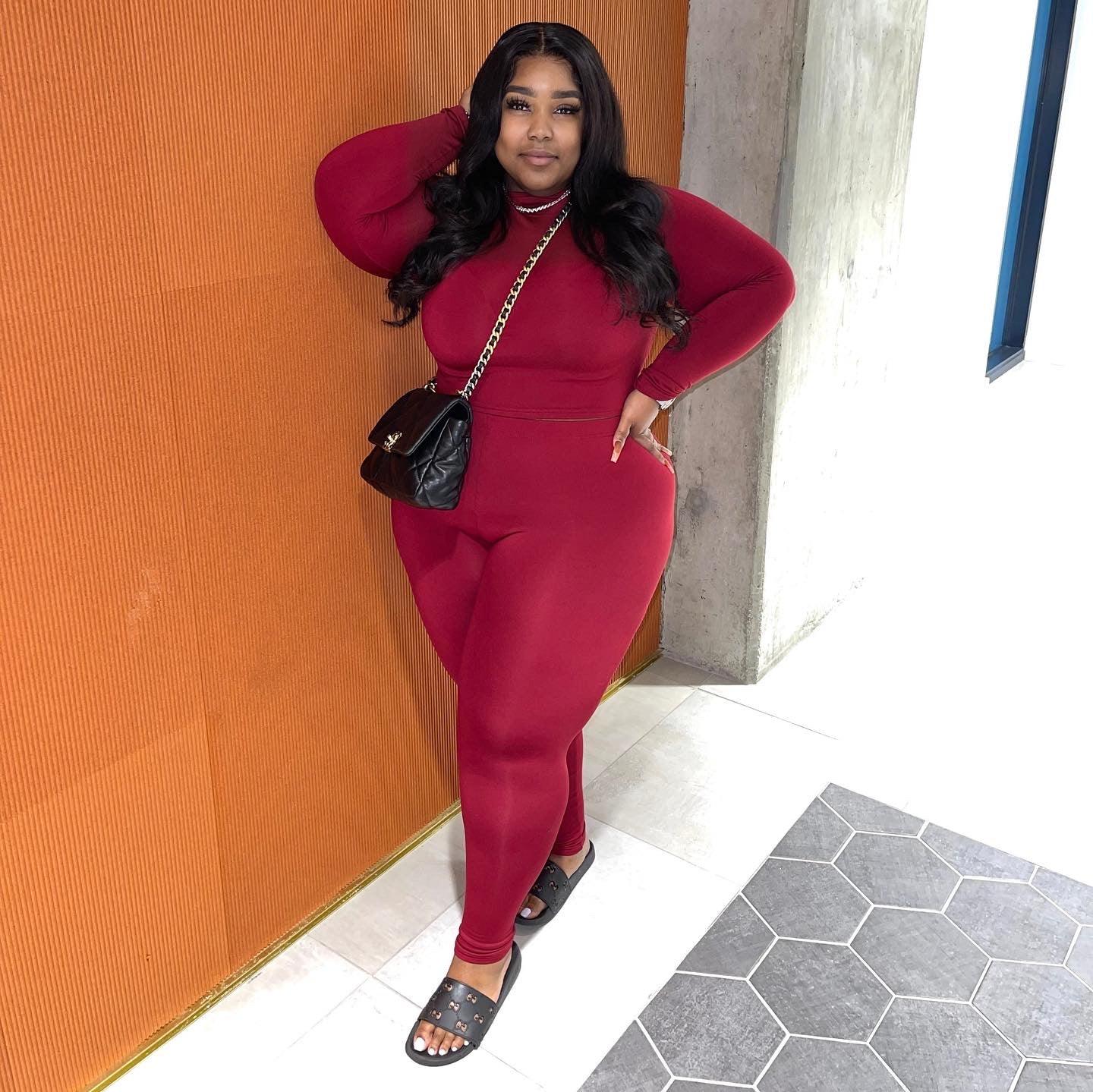 Simple 2pc set - Lecurveculturellc